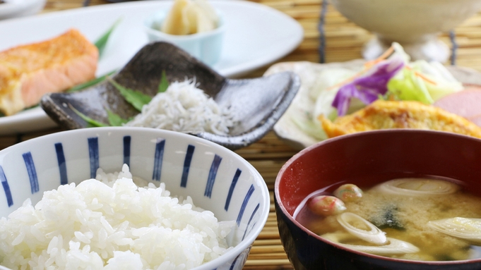 ■人気No.1【2食付】夕食は大満足のボリュームと家庭的な和定食☆いわき駅まで徒歩5分！